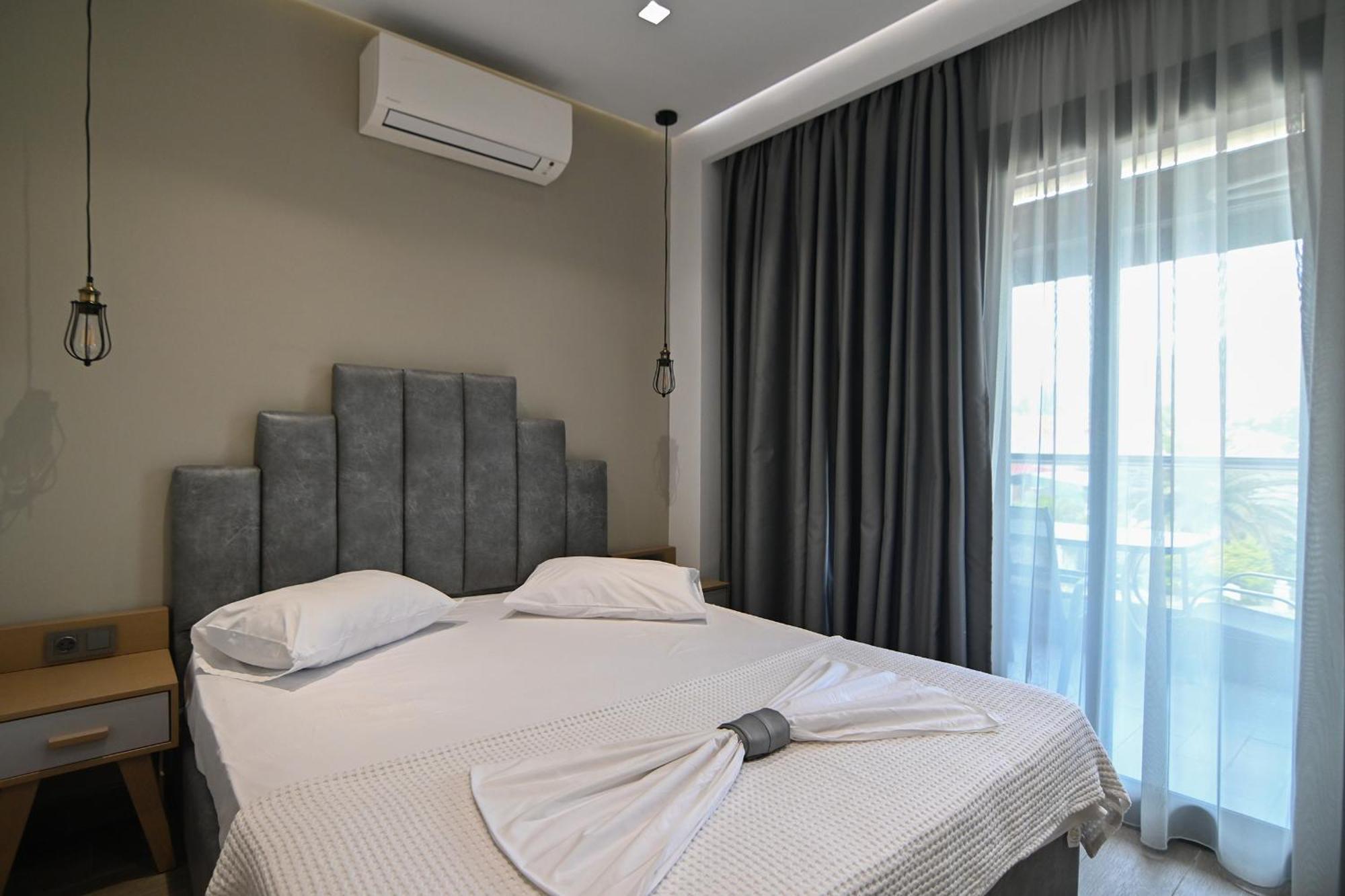 Amalia Rooms Sea View Vrasná Eksteriør bilde