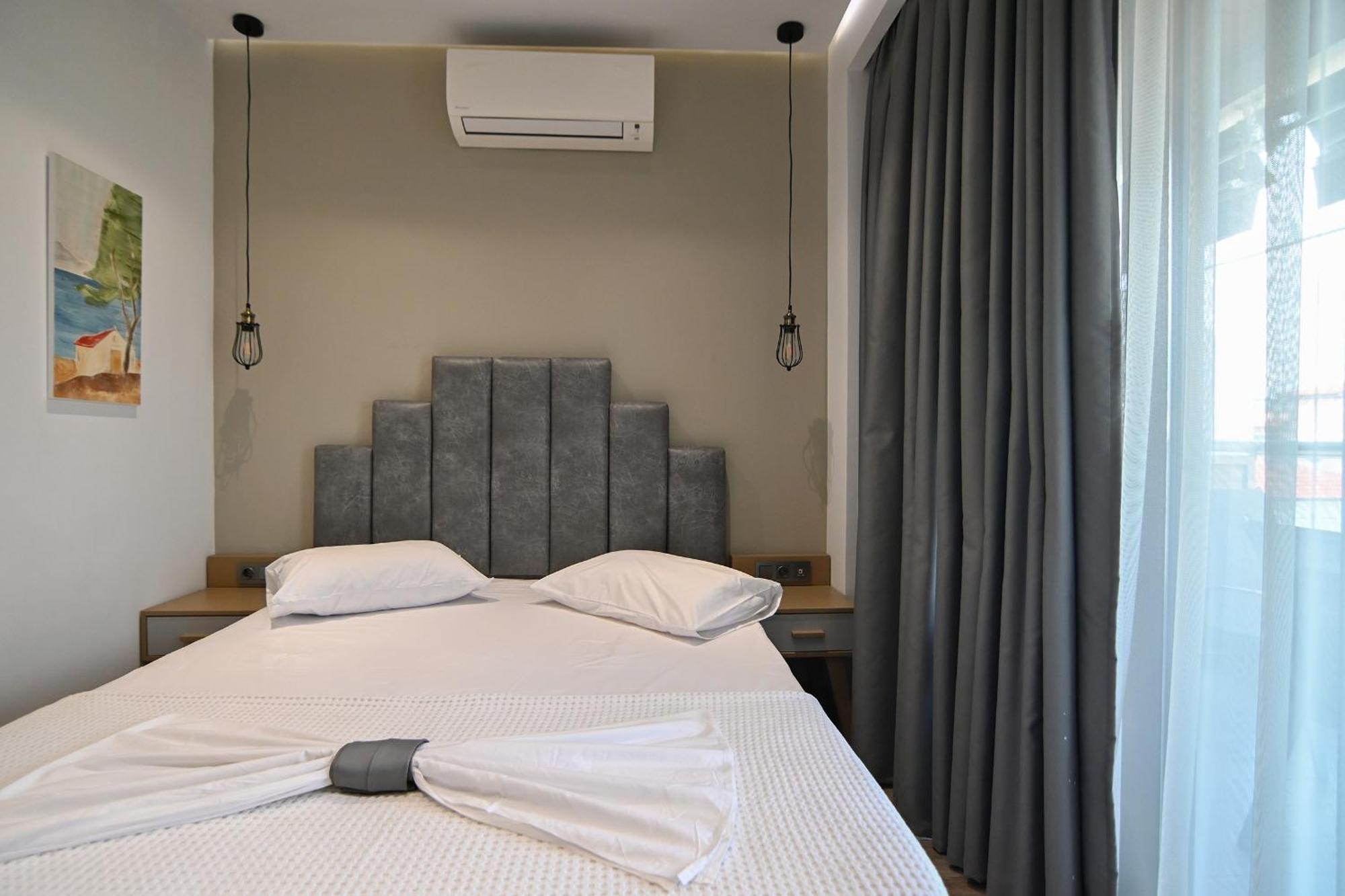 Amalia Rooms Sea View Vrasná Eksteriør bilde